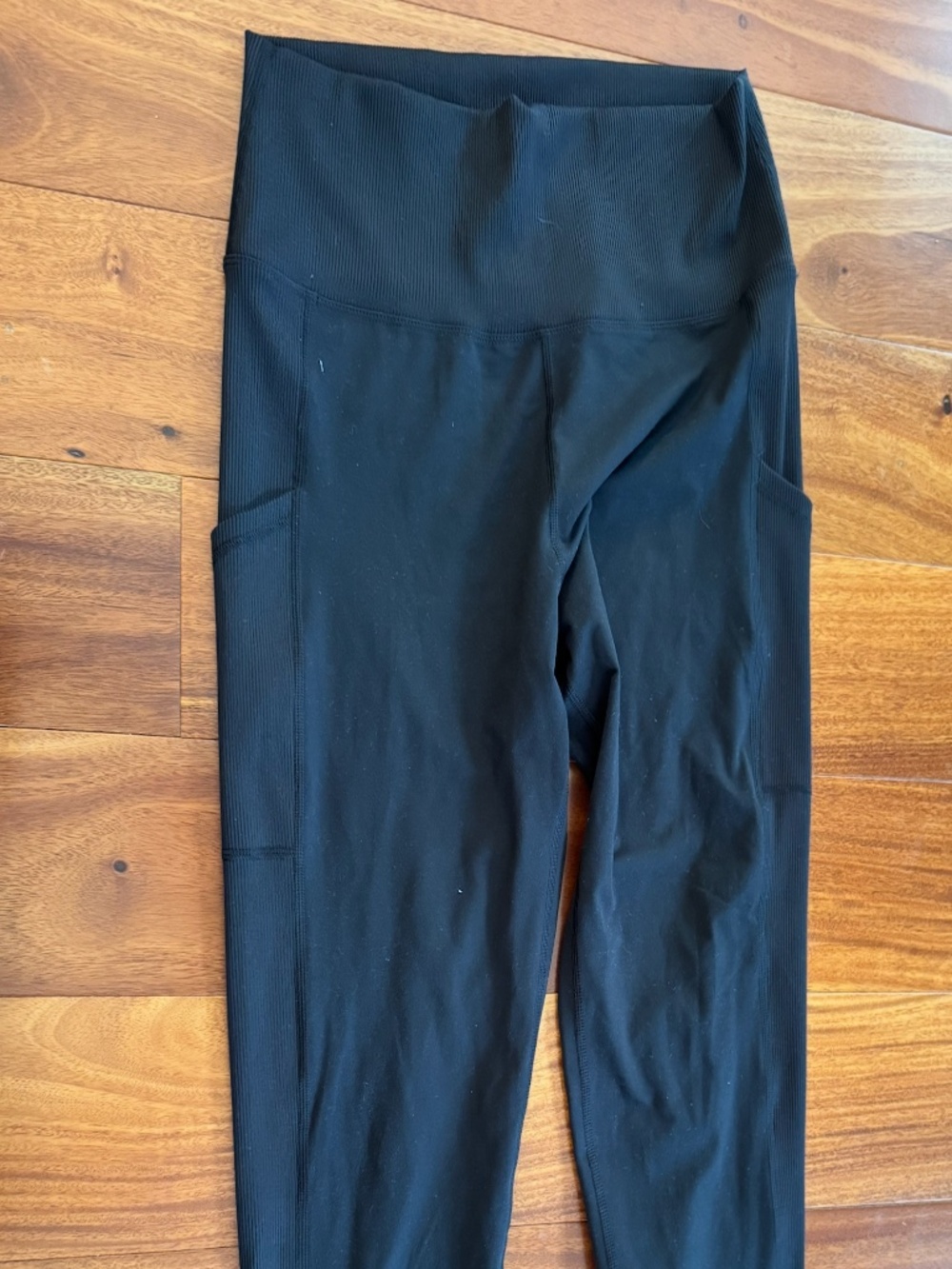 aerie the hugger legging, 7/8 length, black, XL, great condition
